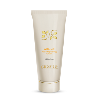 کرم لایه بردار سینره AHA 10% (آلفا هیدروکسی اسید سینره) با نفوذپذیری بالا به داخل لایه شاخی، سبب جدا شدن سلول های کهنه از سطح پوست می شود.